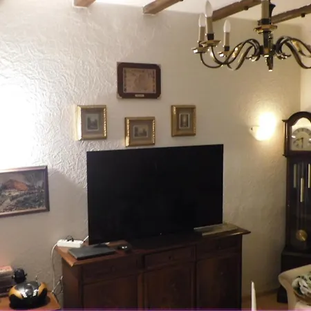 Majo - Rustikal & Entspannt Perfekt Fuer Arbeit Oder Auszeit Lägenhet *