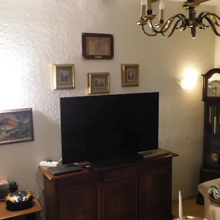 アパート Majo - Rustikal & Entspannt Perfekt Fuer Arbeit Oder Auszeit ゾーリンゲン